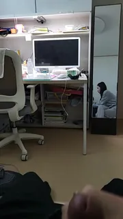 猫咪av站栏目：表妹一口把我鸡巴吞了01 精彩封面