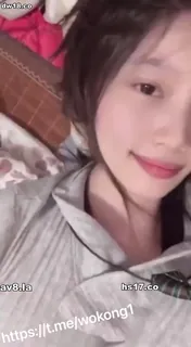 91社区热议作品：可爱00后妹妹自慰 实拍