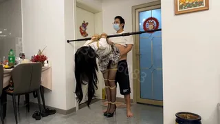 91社区热议作品：JK大学生被捆绑调教 实拍