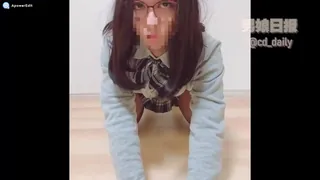 查看 JK小母狗自慰 的详细介绍与播放