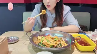 约会记录，我的极品实习生女友 手机浏览器流畅观看预览