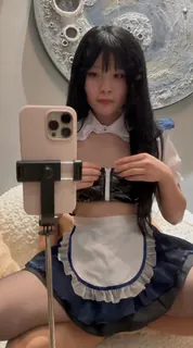 猫咪av站栏目：小女仆直播做爱 精彩封面