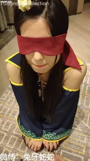 猫咪av站题材必看：炮机调教小母狗 封面图