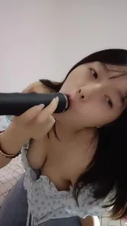 #黄播 #巨乳童颜赞助群7部豪乳 完整无删减版在线看