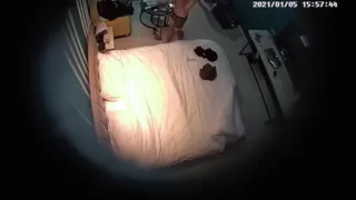 91视频推荐：上帝视角欣赏年轻小情侣开房缠绵 手机在线播放