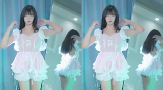 猫咪av站高分作品推荐：#国产 #国产福利 #超高清 裸舞【咬一口兔娘 黏黏团子兔】