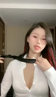 猫咪av站题材必看：#黄播 你的kk 正妹直播 封面图