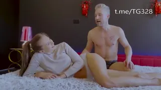 猫咪av站高分作品推荐：猛插邻家女儿