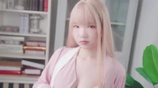 【猫咪av站】#国产 #国产福利 #超高清 #写真 【雪晴 astra】金发职人ol 现场高清截图