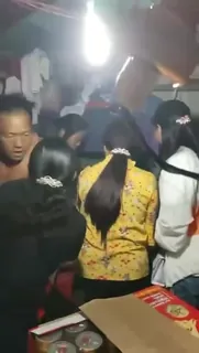 查看 农村捉奸 的详细介绍与播放