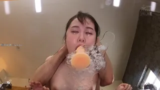 【猫咪av站】这假阳具太长了，我啃到了 现场高清截图