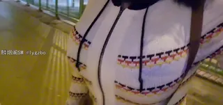 查看 Satellizer  户外露奶寻刺激 的详细介绍与播放