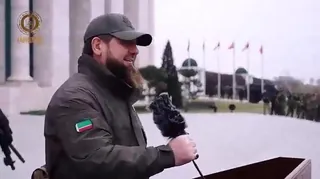 91视频官方收录：卡德罗夫说，在格罗兹尼的训练营，超过 12,000 名战士表示愿意遵守普京的命令..