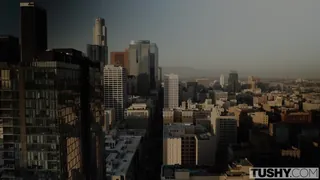 Tushy.24.01.14.Maya.Woulfe.Insatiable.Influencer.Gets.DPed.By.Her.Roommates.3P - 1080P超清画质展示图