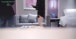 猫咪av站精选视频：猥琐瘦男探花酒店嫖妓偷拍颜值还不错的豪放女孩 完整版