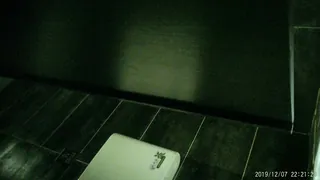 猫咪av站栏目：夜总会女厕偷拍众多美女靓妹 精彩封面