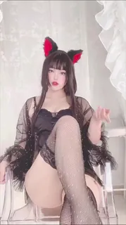 #国产 #国产福利 #高清 #自拍 【白烨】黑系猫咪少女 - 高清在线观看