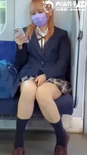 91视频推荐：JK小骚逼地铁露出 手机在线播放