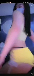#抖音 #安安不旧伴 直播骚舞_一身黄色 - 实时更新的高清猫咪av站资源