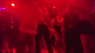 #偷拍 中国最棒的夜生活娱乐场所~砂舞舞厅，可以摸奶抠逼， 完整无删减版在线看