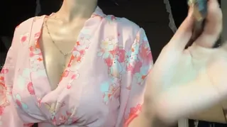 #小恩雅 头牌艺妓和客人疯狂做爱 +偷窥狂邻居强上别人淫妻剧情和服诱惑 优质原创视频在线直达