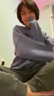 猫咪av站高分作品推荐：甜美可爱短发妹妹