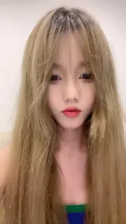 #黄播 #小金金赞助群6部金发妹 - 高清在线观看