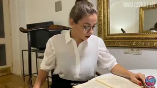 正在播放：爆操黑丝眼镜职业装小骚货 (猫咪av站频道)