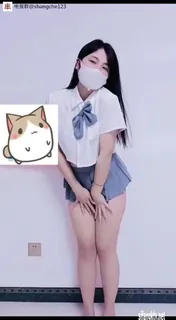 猫咪av站精选视频：#快手   #大桃子姐姐 摇摆裸舞与男友激情啪啪 水手服 完整版