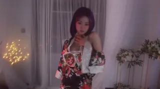 #cc #胡椒 画质太垃圾了日本和服 - 高清流媒体极速加载