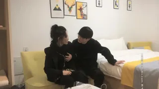 约了个骚气黑衣少妇 手机浏览器流畅观看预览