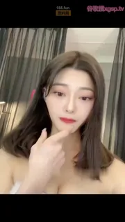 圣诞节派对上的正妹 - 高清流媒体极速加载