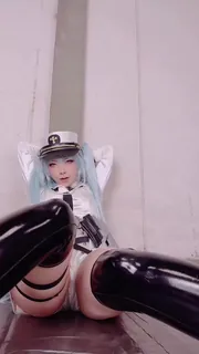 猫咪av站精选视频：调教二次元骚货母狗 完整版