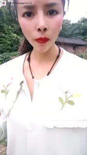 猫咪av站题材必看：#小妲己|#农村苗小豆 ，四川乡村少妇/野外玉米地/现场抠逼自慰_村姑 封面图