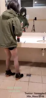 骚货伪娘公共厕所玩弄菊花 - 高清在线观看