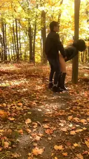 91社区热议作品：户外后入爆操骚逼少妇 实拍