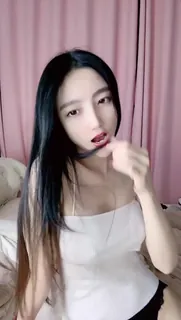 可爱小骚逼自慰 玩家亲测好评资源