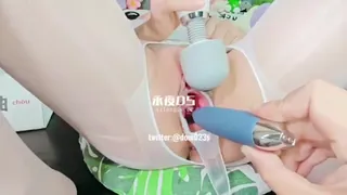 猫咪av站精选视频：玩弄调教白丝小母狗 完整版