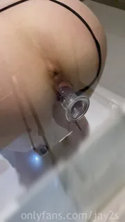 小骚逼对着镜子自拍自慰 - 实时更新的高清猫咪av站资源