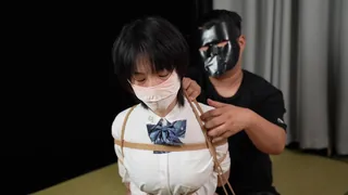 【猫咪av站】捆绑玩弄JK白丝小骚逼 现场高清截图