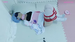 91社区热议作品：捆绑调教二次元白丝小骚货 实拍