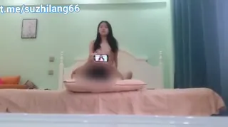 猫咪av站题材必看：大奶骚逼少妇骑乘 封面图