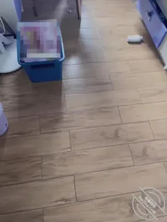 91社区热议作品：今年和妹妹的第一炮，一边上课一边疯狂输出[疯狂兄妹] 实拍