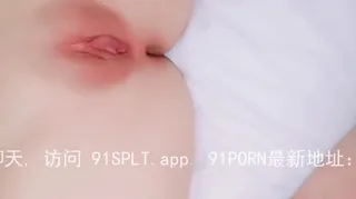 【猫咪av站】爆插粉嫩小鲍鱼 现场高清截图