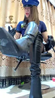 调教黑丝大长腿骚货御姐 - 高清在线观看