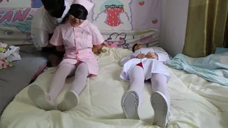 【猫咪av站】玩弄调教白丝小萝莉 现场高清截图