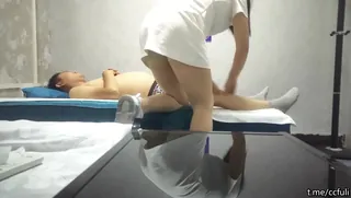 爆操微胖女技师 - 1080P超清画质展示图