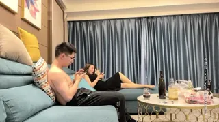 下海女演员被操翻 - 高清流媒体极速加载