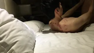 学妹的第一次肩上都是咬痕 完整无删减版在线看